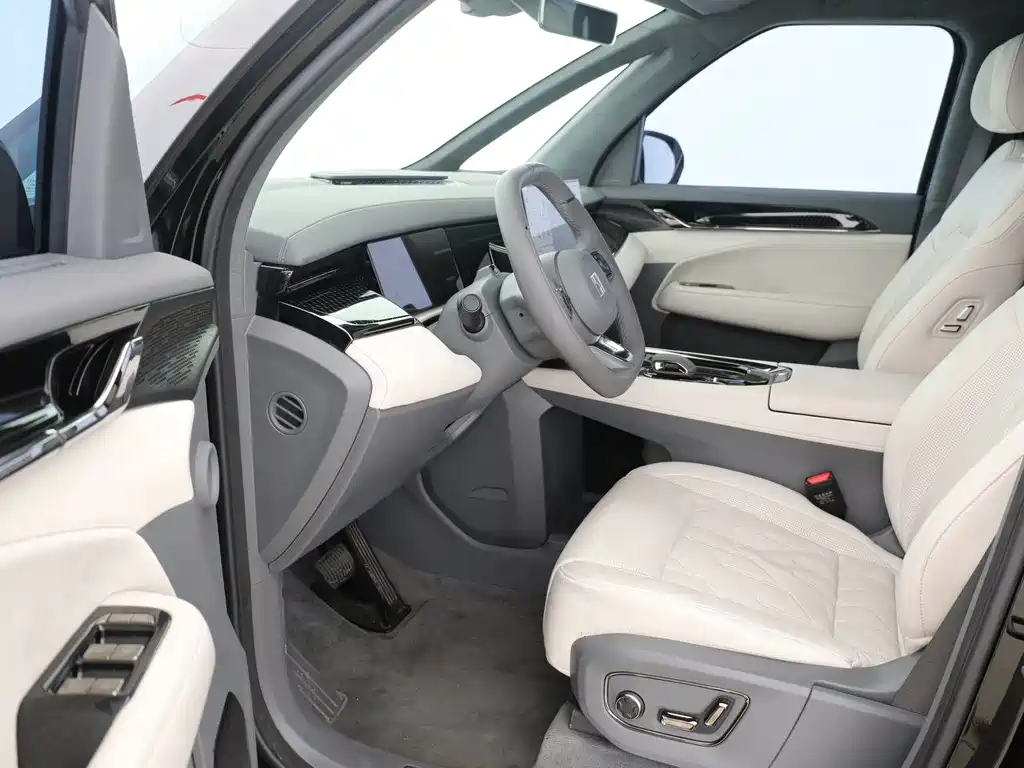 Jizhe 009 2024 Edition Six Executive Edition Four Wheel Drive 108kWh