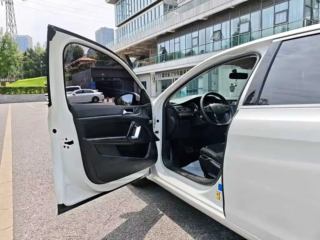 Peugeot 408 2018 Facelift 350THP Automatic Luxury Edition
