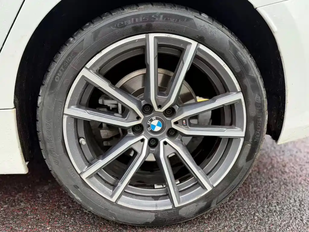 BMW 3 Series 2024 320Li M Sport Package