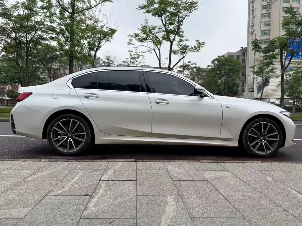 BMW 3 Series 2024 320Li M Sport Package