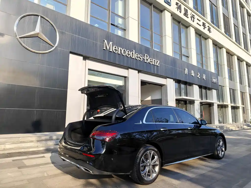 Mercedes-Benz E-Class 2022 Facelift 3 E 300 L Sporty and Stylish Edition