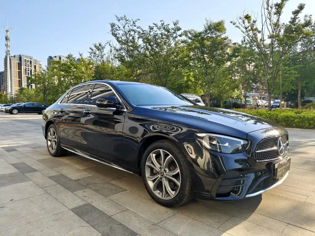 Mercedes-Benz E-Class 2022 Facelift 3 E 300 L Sporty and Stylish Edition
