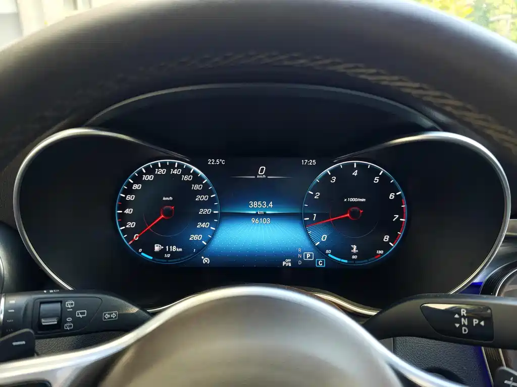 Mercedes GLC 2020 260 L 4MATIC Luxury Edition