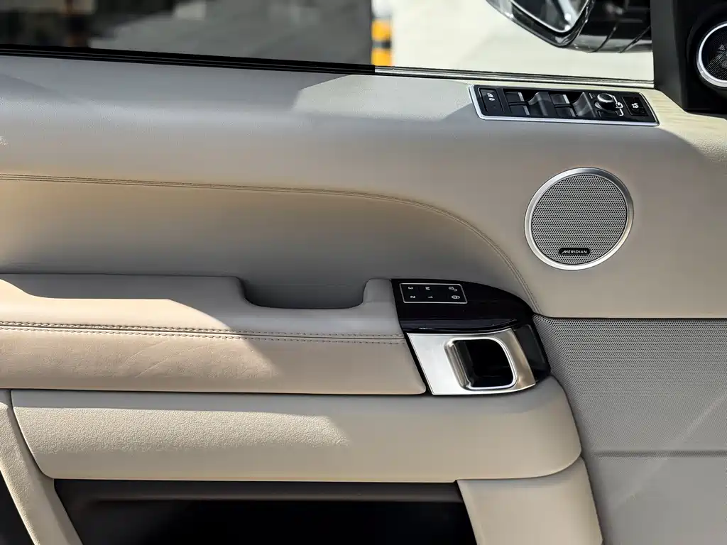 Range Rover 2016 3.0 SC V6 Vogue Extended Edition