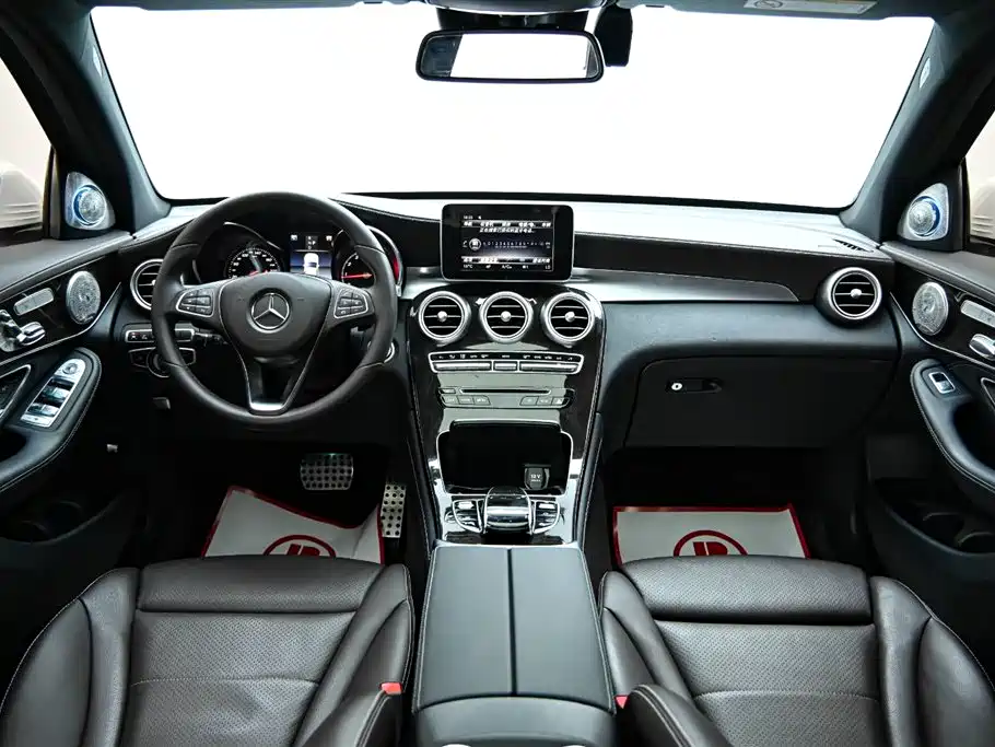 Mercedes-Benz GLC 2019 Facelift 260 L 4MATIC Luxury Edition