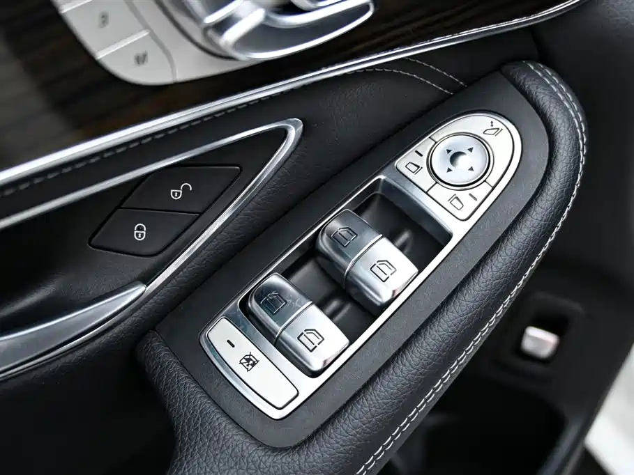 Mercedes-Benz GLC 2019 Facelift 260 L 4MATIC Luxury Edition