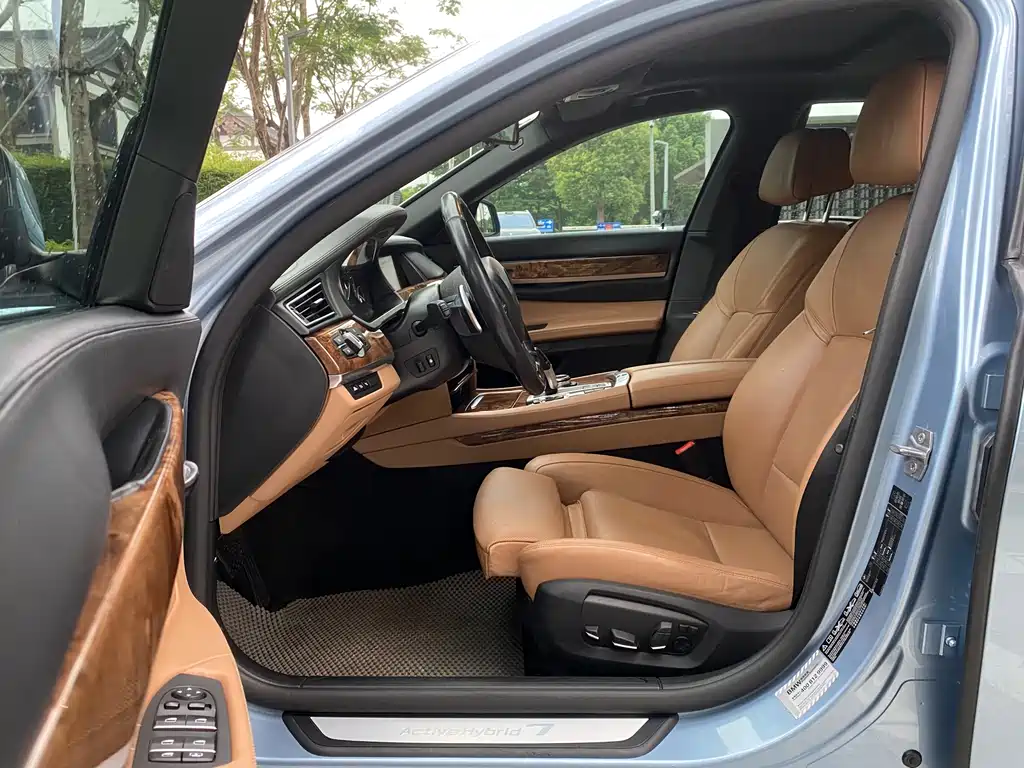 BMW 7 Series 2013 model 740Li Hybrid Edition