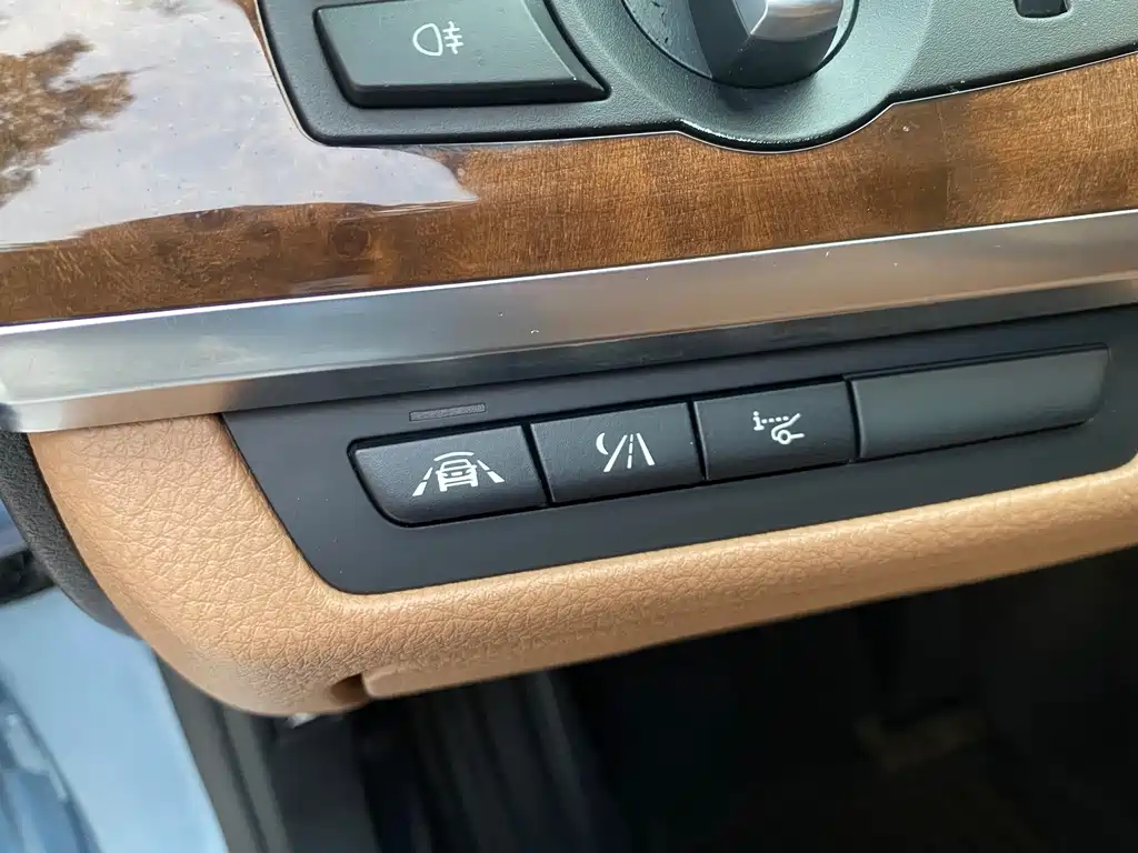 BMW 7 Series 2013 model 740Li Hybrid Edition