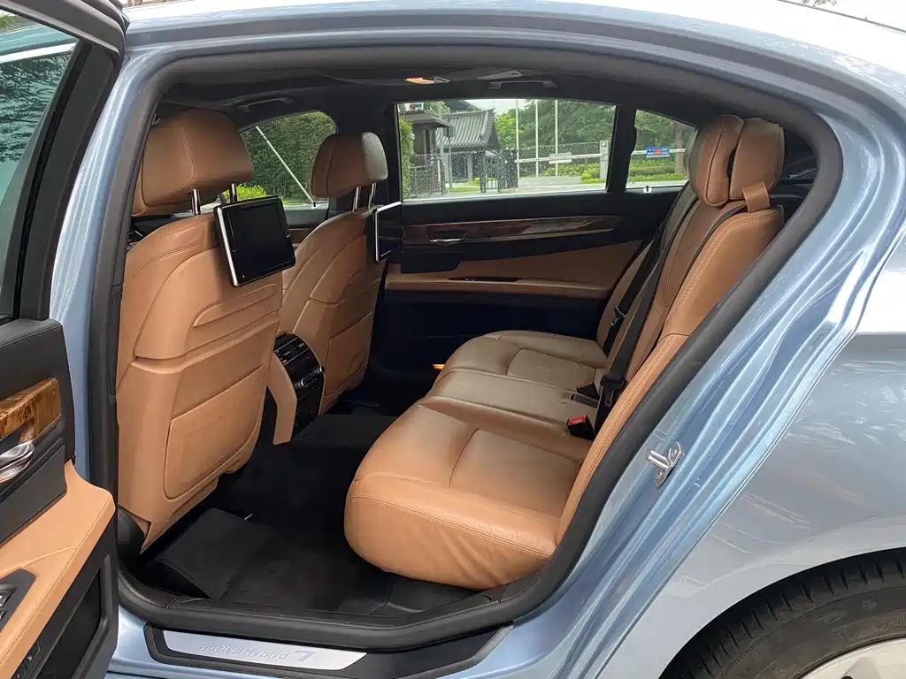 BMW 7 Series 2013 model 740Li Hybrid Edition