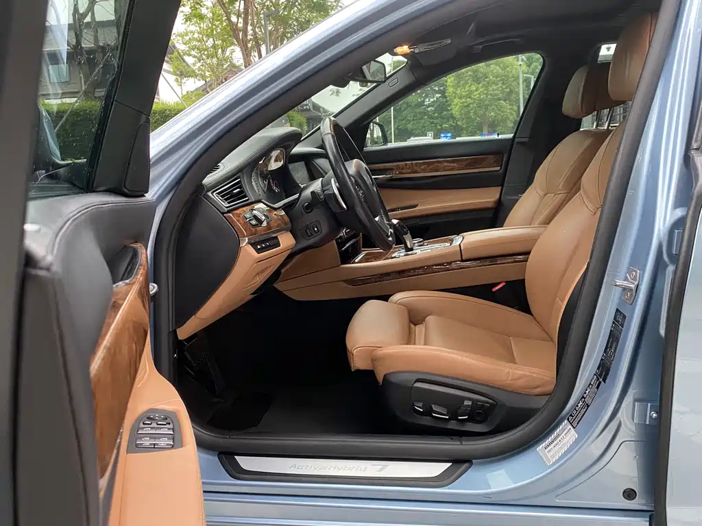 BMW 7 Series 2013 model 740Li Hybrid Edition