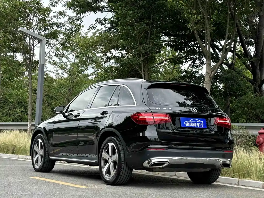 Mercedes GLC 2016 GLC 260 4MATIC Luxury Edition