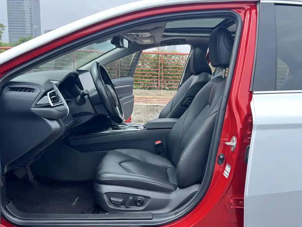 Camry 2023 2.5G Luxury Edition