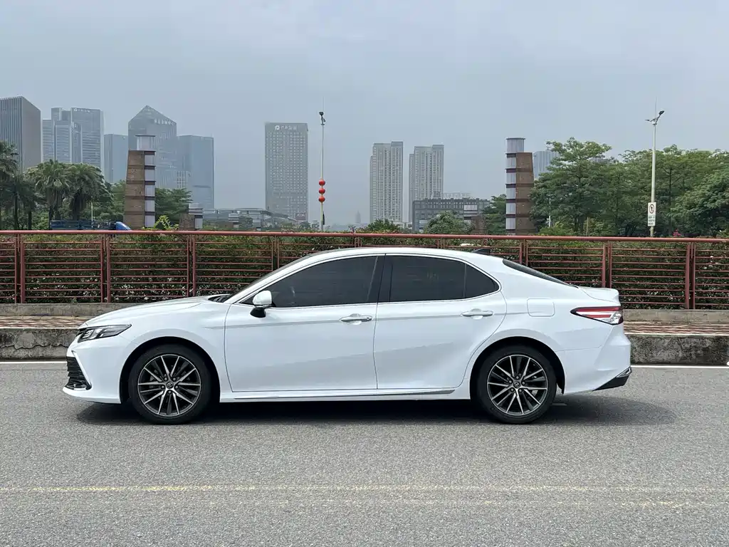 Camry 2023 2.5G Luxury Edition