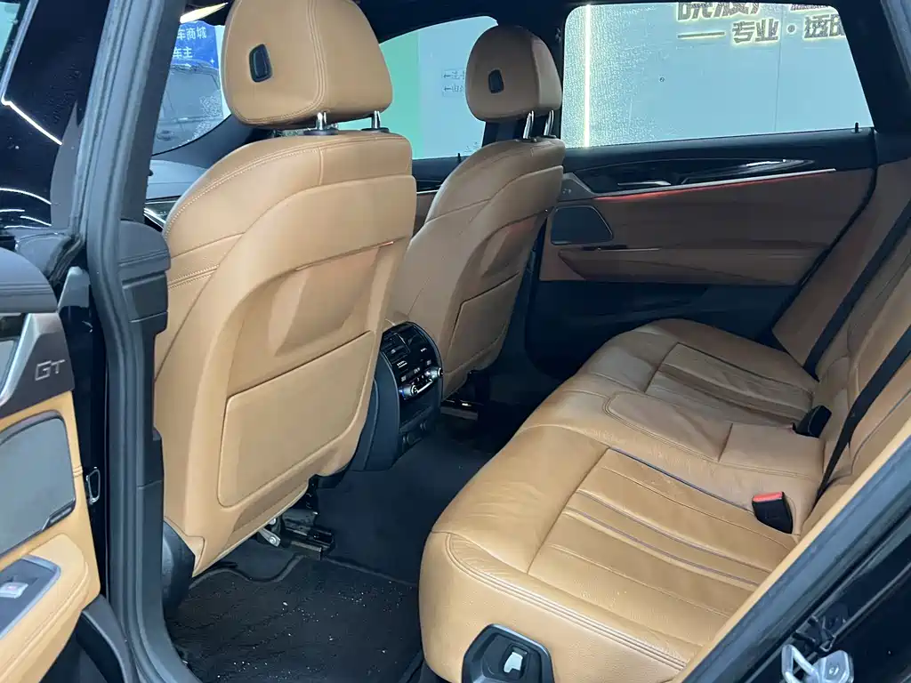 BMW 6 Series GT 2019 630i M Sport Package