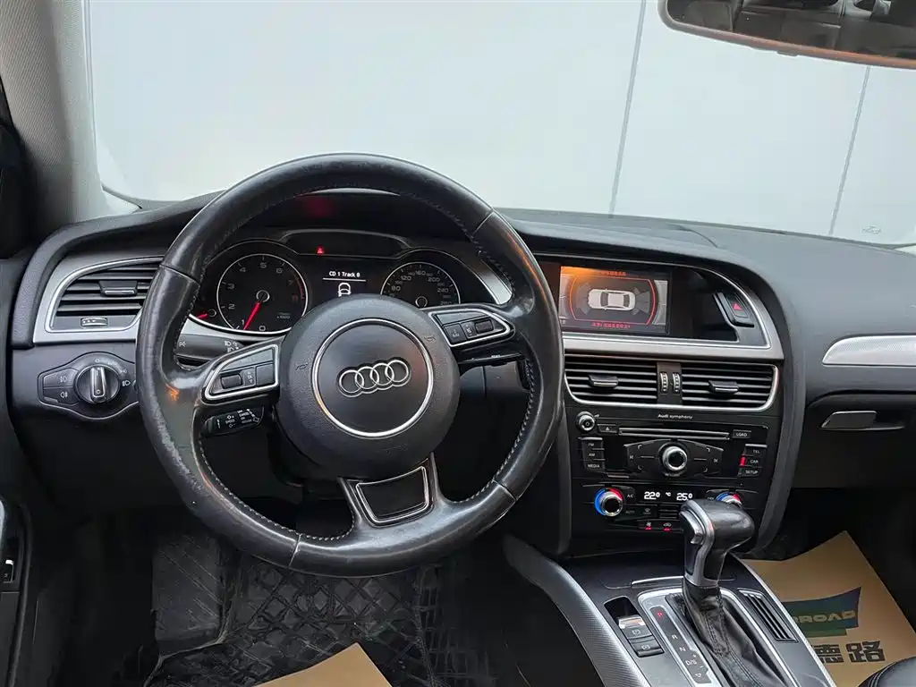Audi A4L 2016 model 35 TFSI automatic standard edition