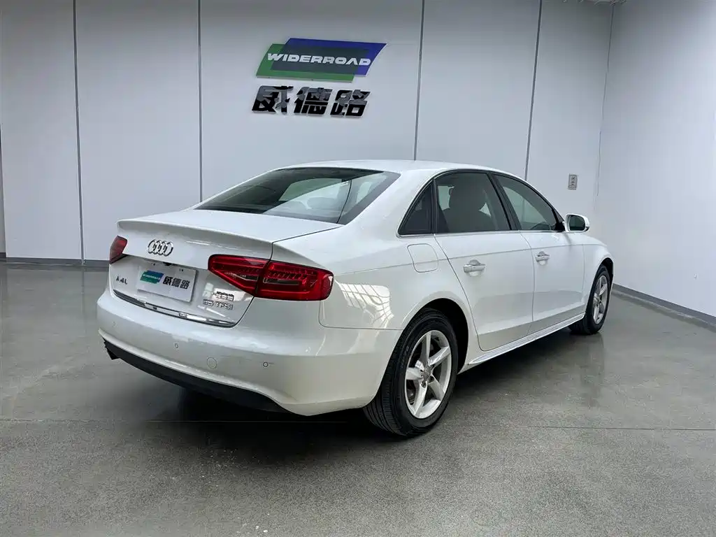 Audi A4L 2016 model 35 TFSI automatic standard edition