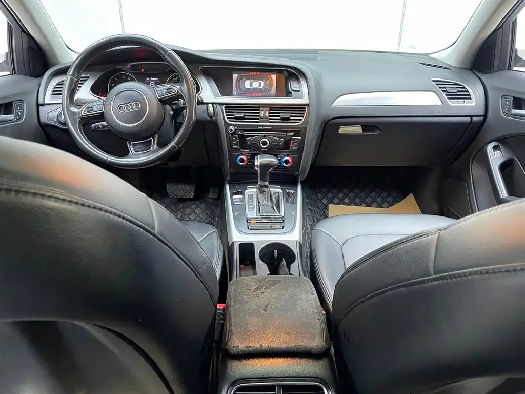Audi A4L 2016 model 35 TFSI automatic standard edition