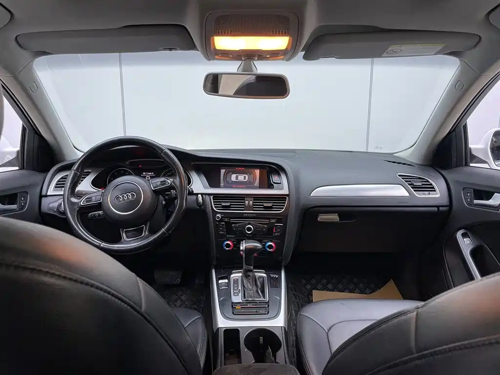 Audi A4L 2016 model 35 TFSI automatic standard edition