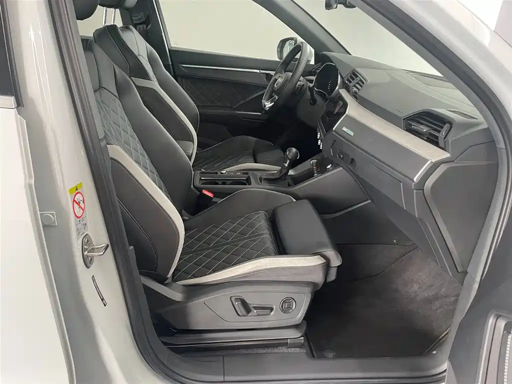 Audi Q3 2025 45th Anniversary Edition 40 TFSI Sporty Dynamic Model