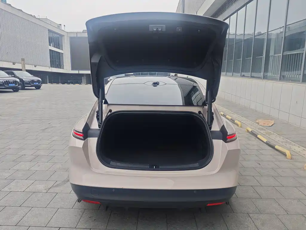 NIO ET5 2024 Model 75kWh