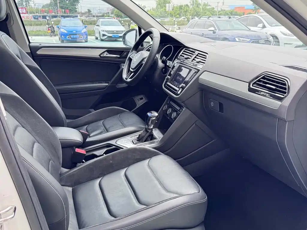 Tiguan L 2018 380 TSI Automatic 4x4 Luxury Edition