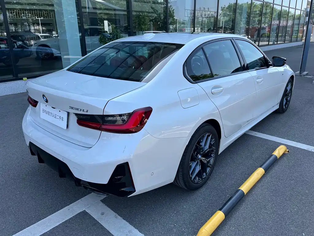 BMW 3 Series 2025 330Li M Sport Nightshade Package