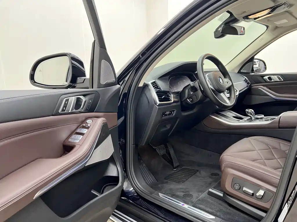 BMW X5 2022 xDrive 30Li M Sport Package尊享型
