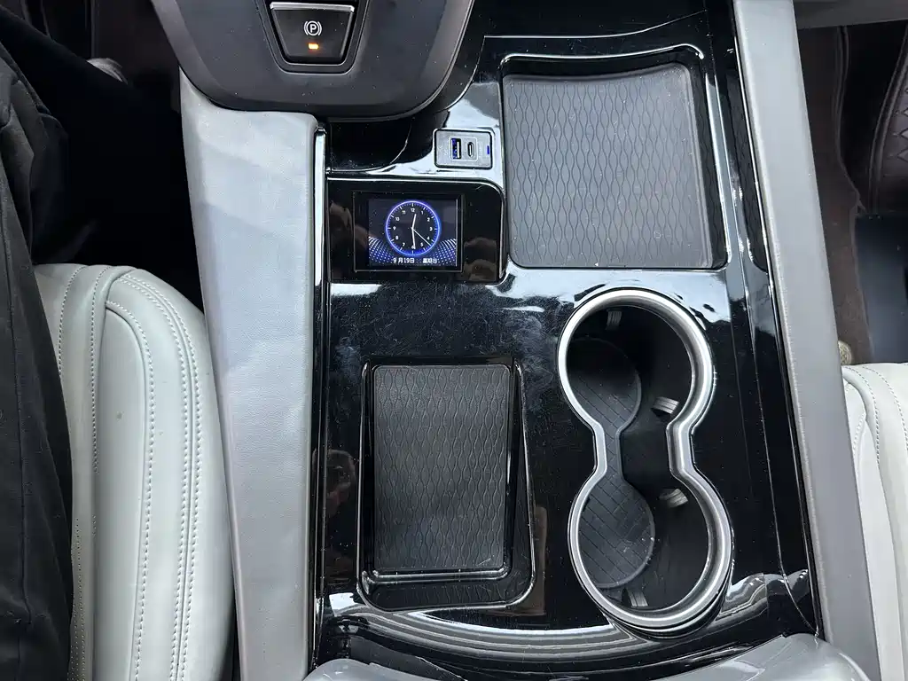 Watson Ford Black Knight 2022 Model 2.0T Peak Edition