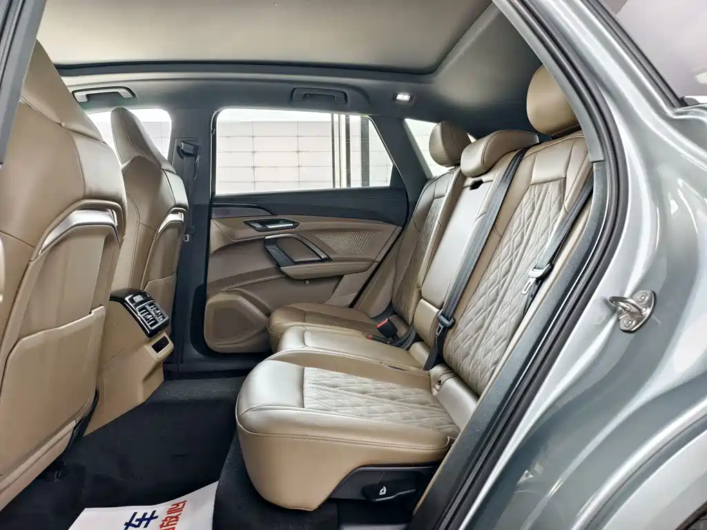 Audi Q5L 2026 Edition 2.0T Smart Hybrid Luxury Version