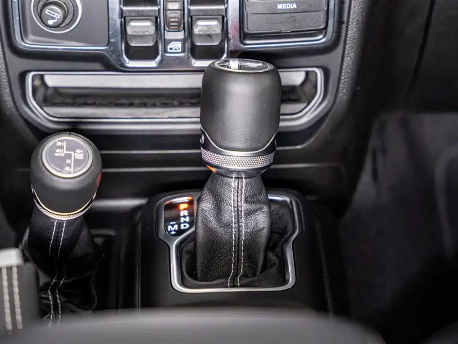 Jeep Wrangler 4xe Sahara 2021 4-door