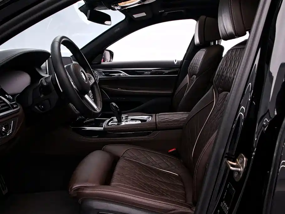 BMW 7 Series 2021 740Li Leading Edition M Sport Package