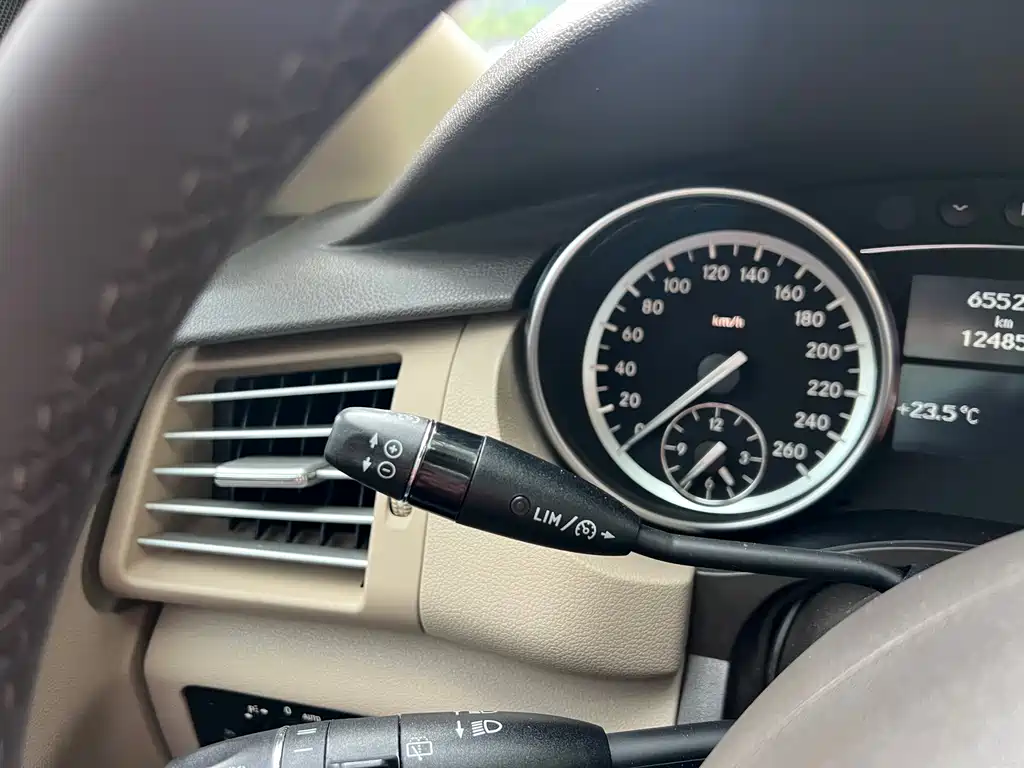 Mercedes-Benz R-Class 2017 R 320 4MATIC Business Edition Limited Edition