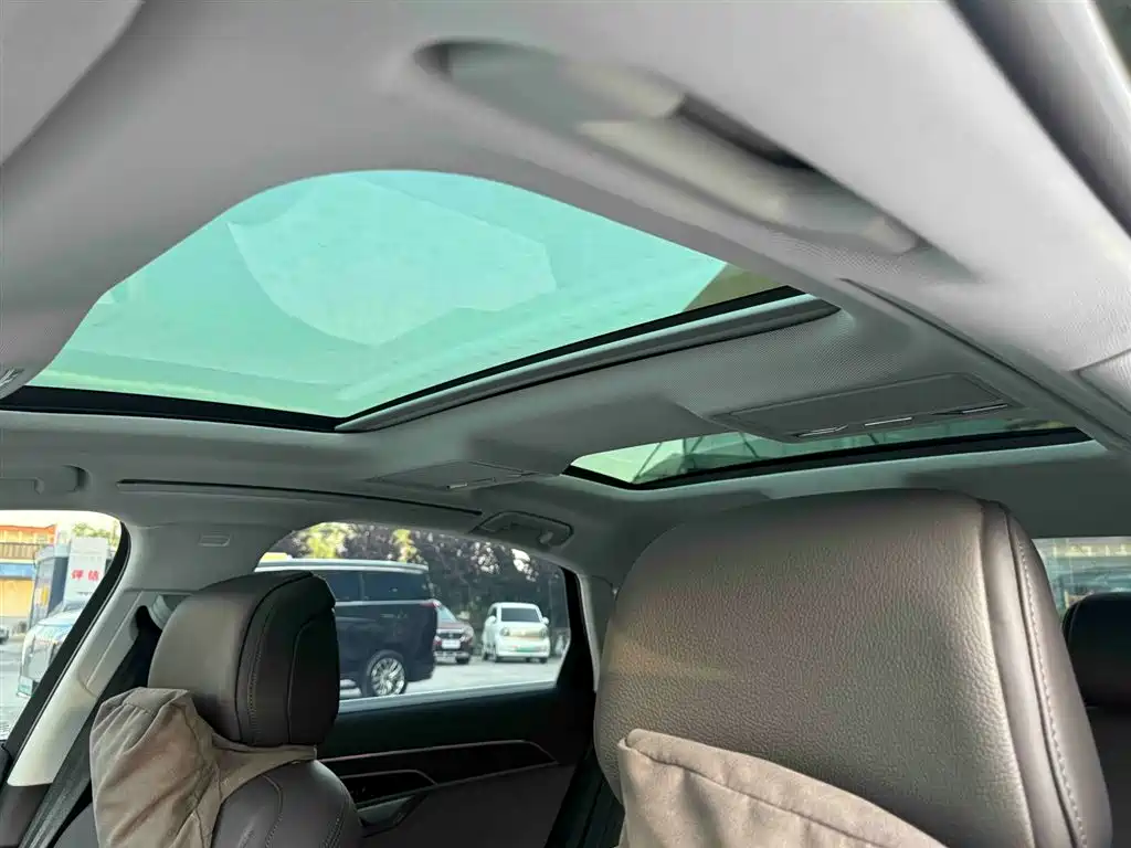 Audi A8 2025 model A8L 45 TFSI quattro Luxury Edition
