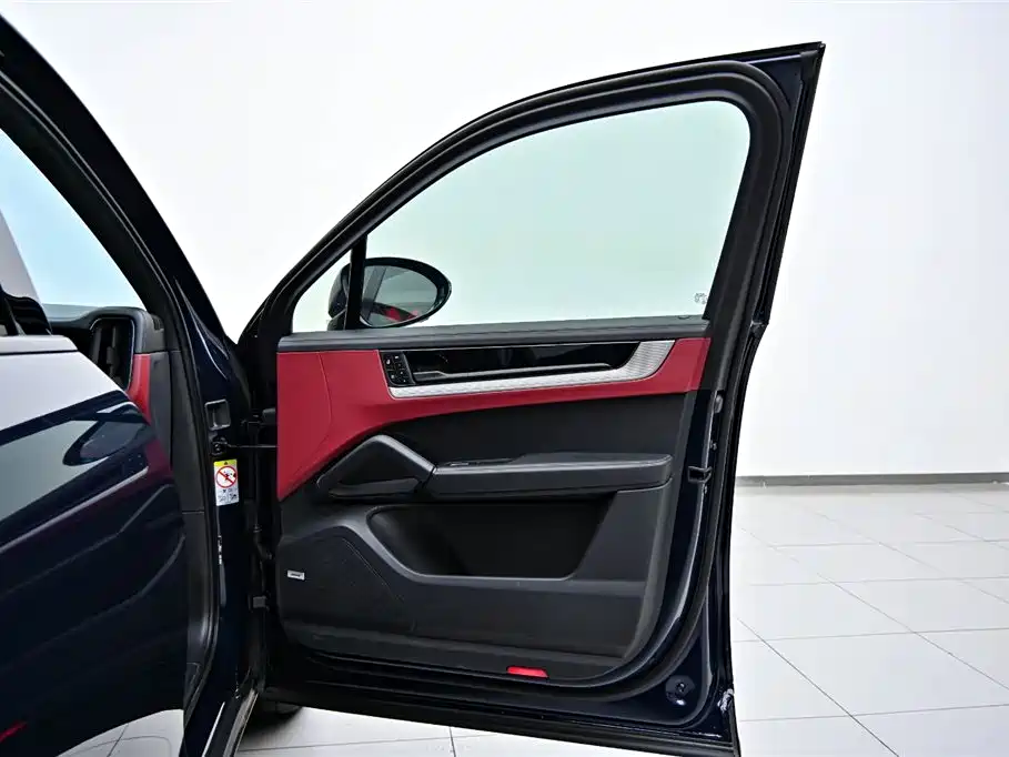 Cayenne New Energy 2024 Model Cayenne E-Hybrid 2.0T