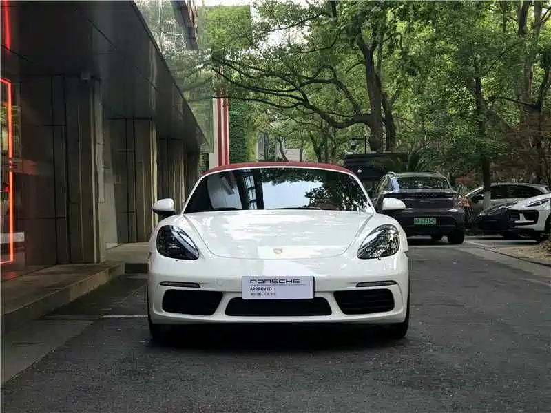 Porsche 718 Boxster 2.0T 2022 Model