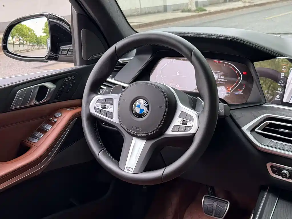 BMW X7 2022 xDrive40i Luxury Edition M Sport Package