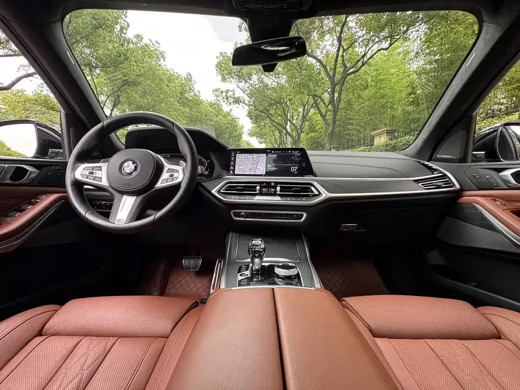 BMW X7 2022 xDrive40i Luxury Edition M Sport Package