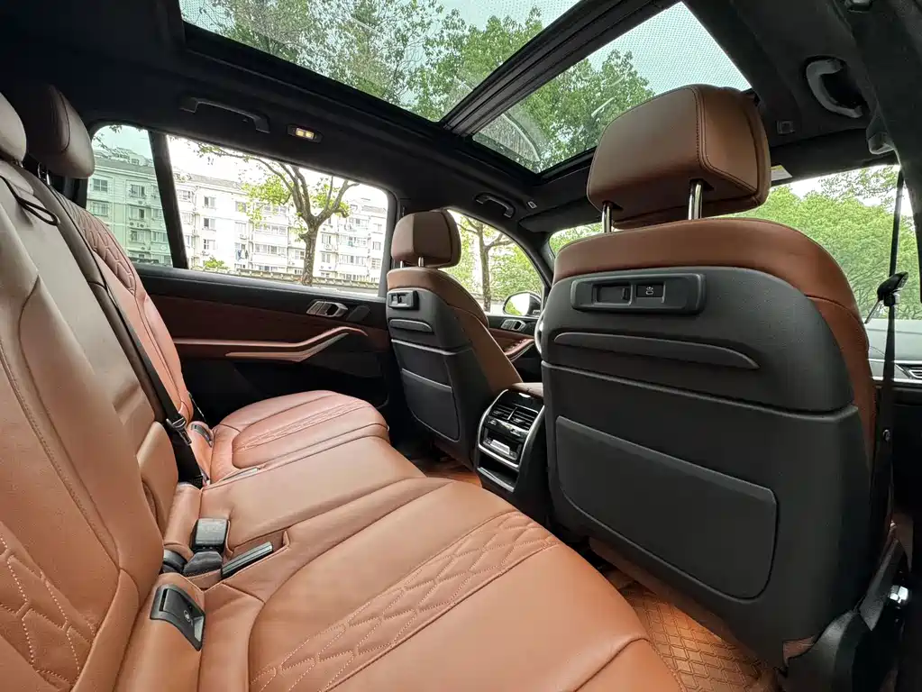 BMW X7 2022 xDrive40i Luxury Edition M Sport Package