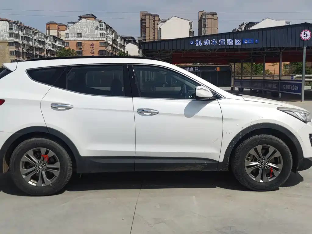 Sorento 2013 2.4L Automatic 2WD Smart Edition