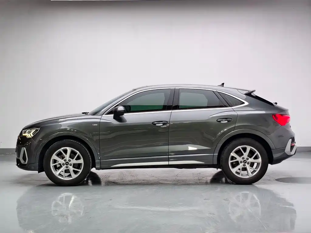 Audi Q3 Sportback 2023 35 TFSI Progressive (1.4T)