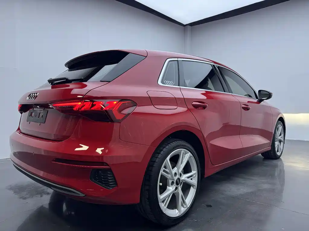 Audi A3 2022 Sportback 35 TFSI Fashion Elegance Edition
