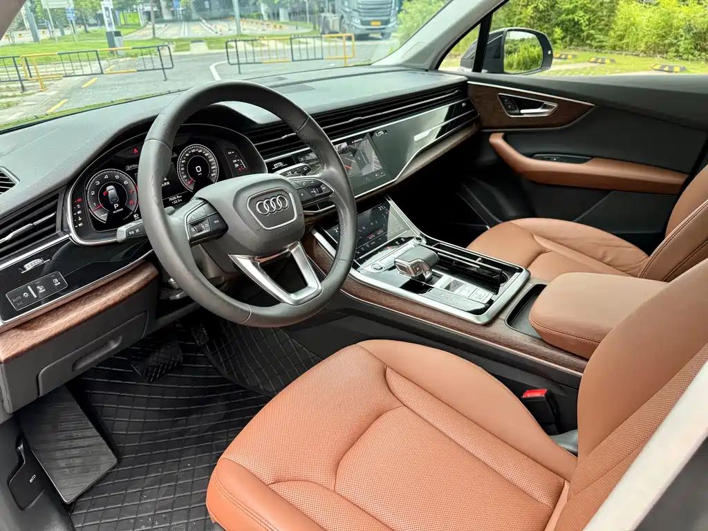 Audi Q7 2022 55 TFSI quattro S line Sport Coupe