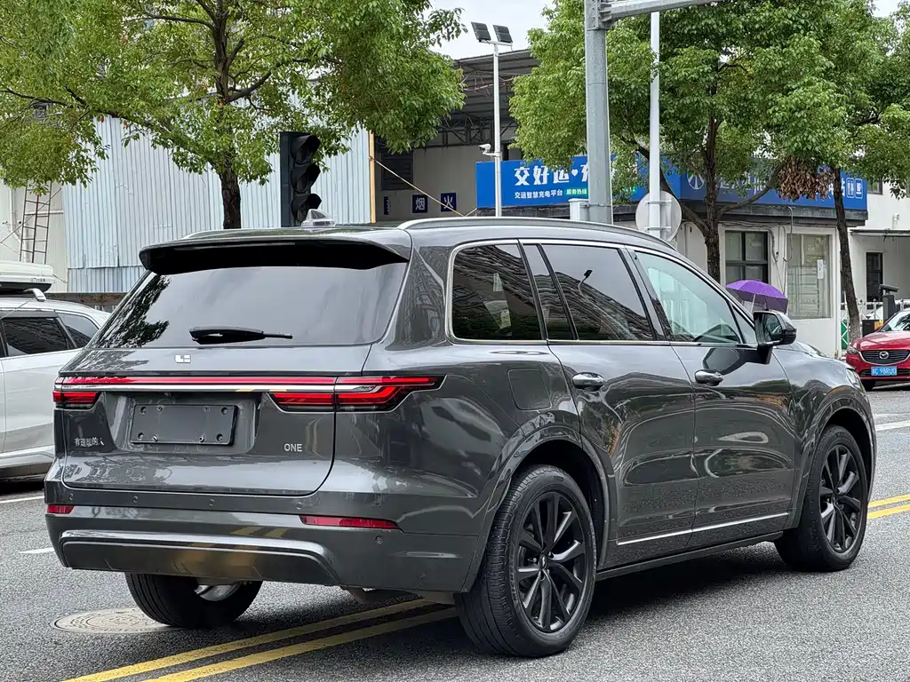 Lemon ONE 2021 Model, Extended Range 6-Seater Edition