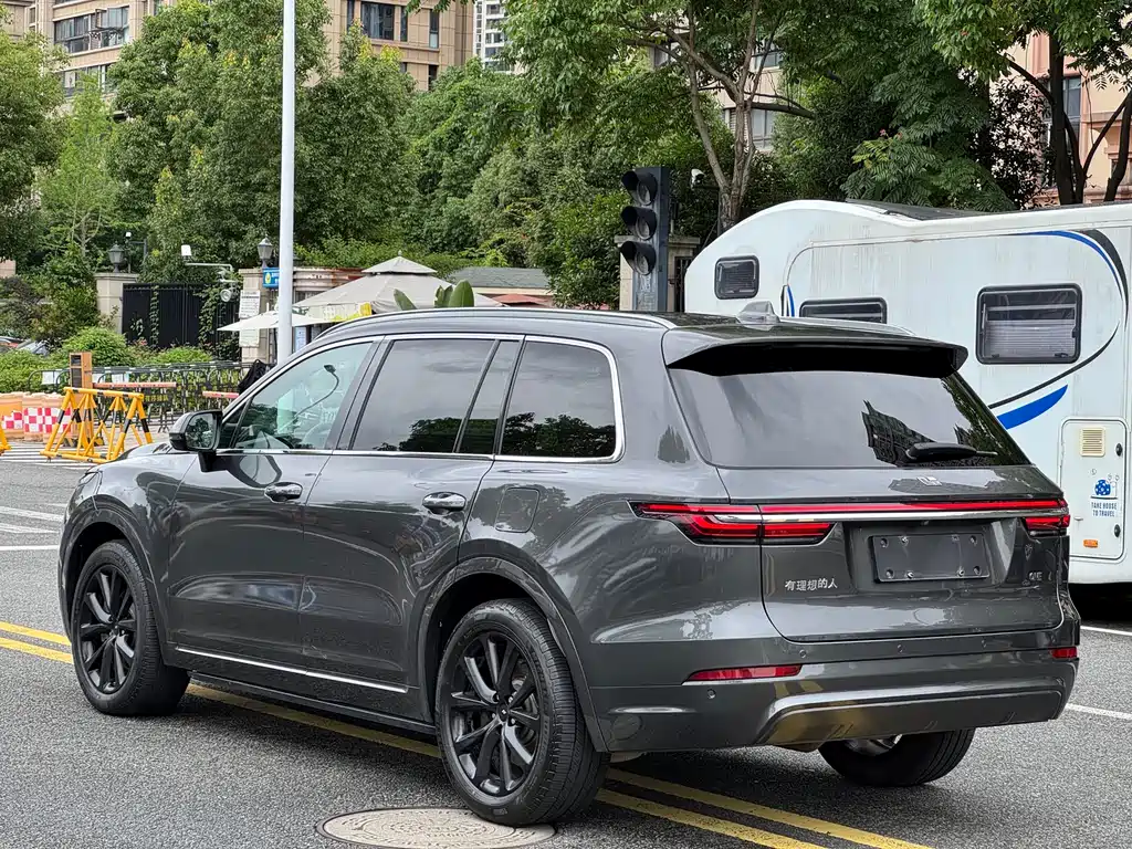 Lemon ONE 2021 Model, Extended Range 6-Seater Edition