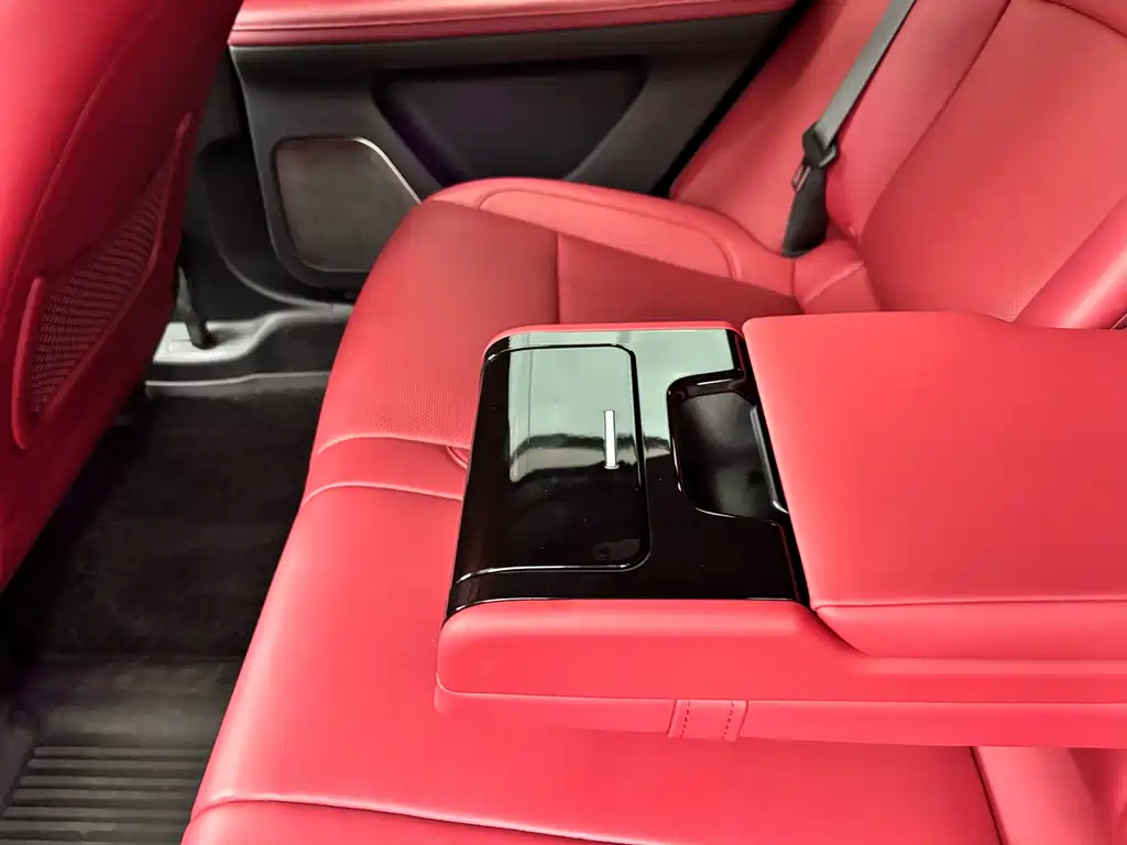 Wenxiang M5 2025 Edition Range-Extended Ultra All-Wheel Drive Version