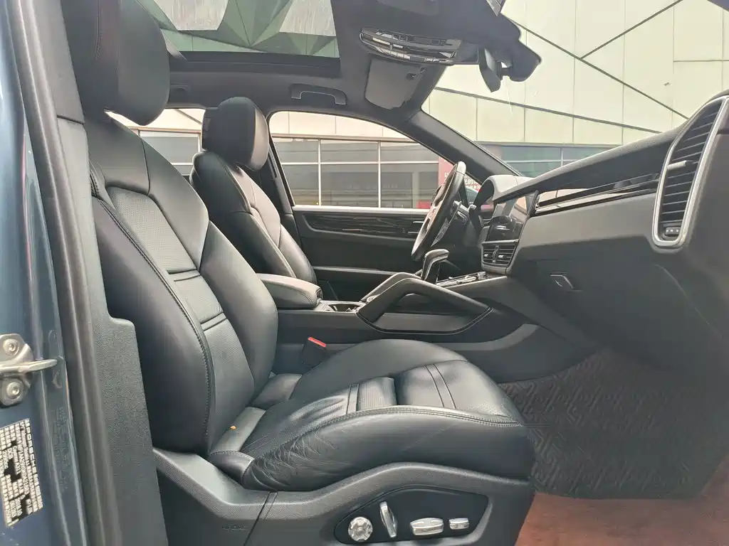 Cayenne 2018 3.0T