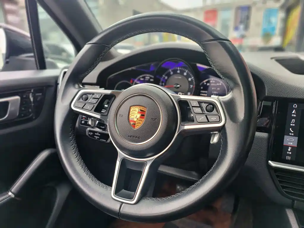 Cayenne 2018 3.0T