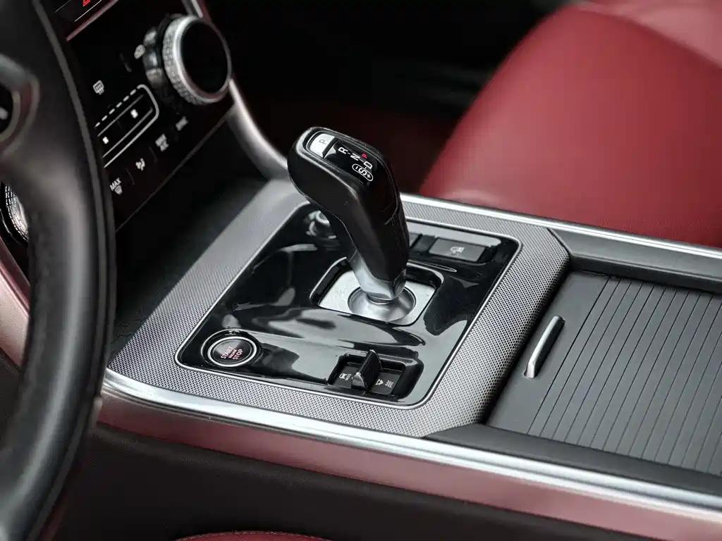 Jaguar XEL 2022 2.0T 250PS R-DYNAMIC S Progressive Sports Edition