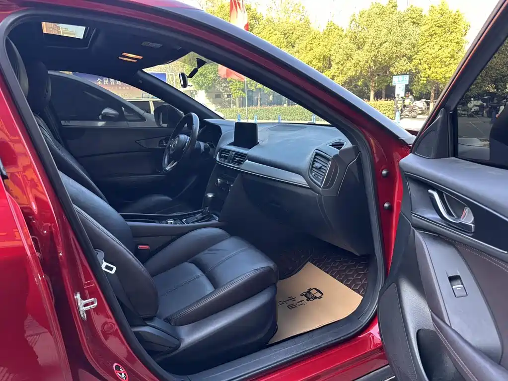 Mazda CX-4 2020 2.0L Automatic Two-wheel Drive Skyactiv-i Version