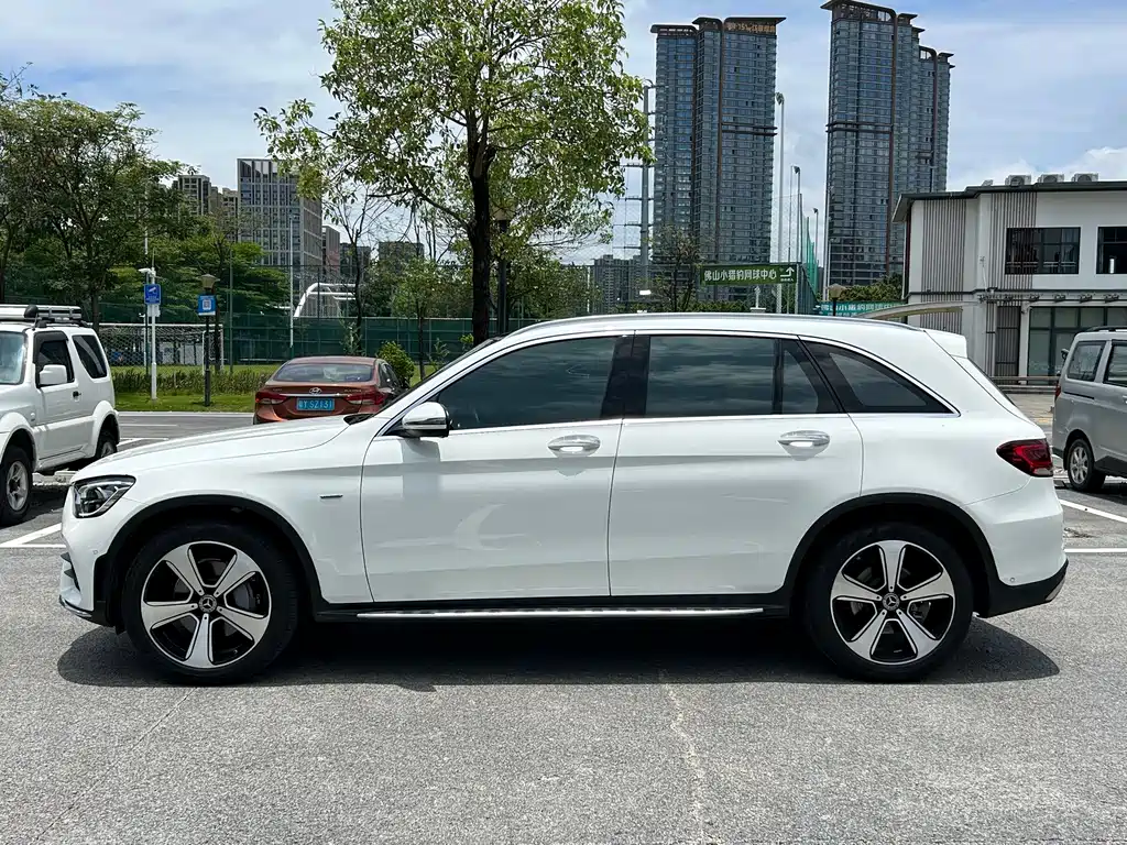 Mercedes-Benz GLC 300 L 4MATIC Dynamic Edition 2022